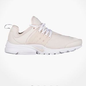 Nike Air Presto Desert Sand/White (BARELY WORN)